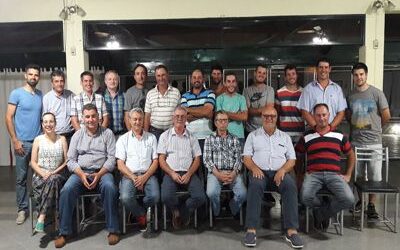 El cooperativismo siempre trabajando con Cambio Rural