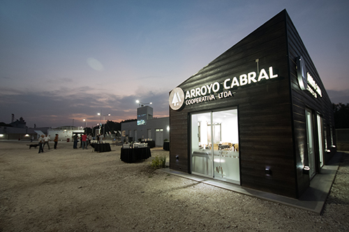 Se inauguró la nueva estación de servicios de la Cooperativa de Arroyo Cabral