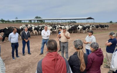 El Director Nacional de Lechería visitó la planta de AUT en Colonia Nueva